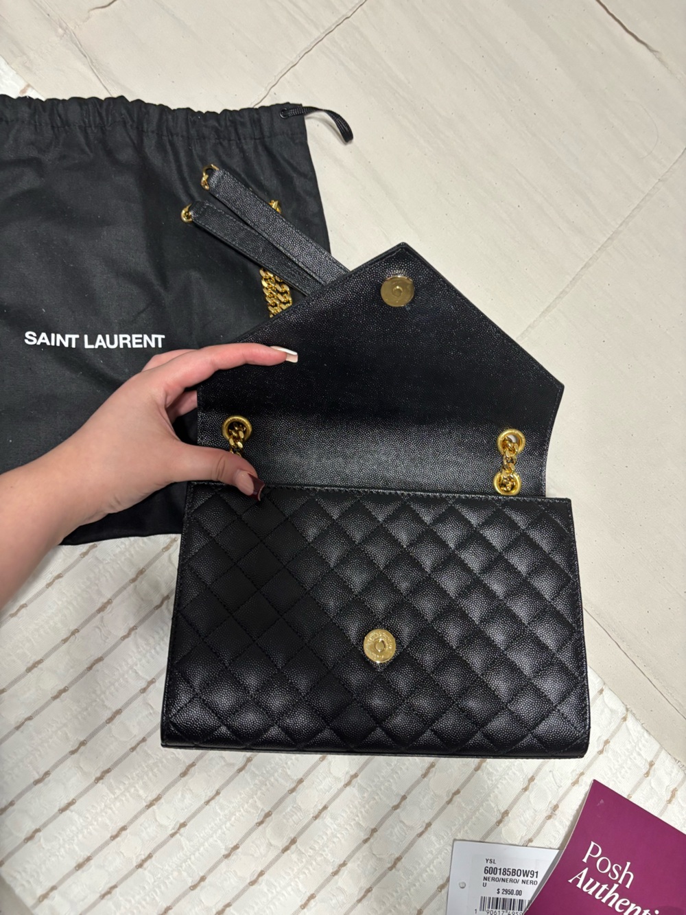 Like NEW YSL Medium Envelope Quilted Flap Bag In Black - Picture 11 of 16
